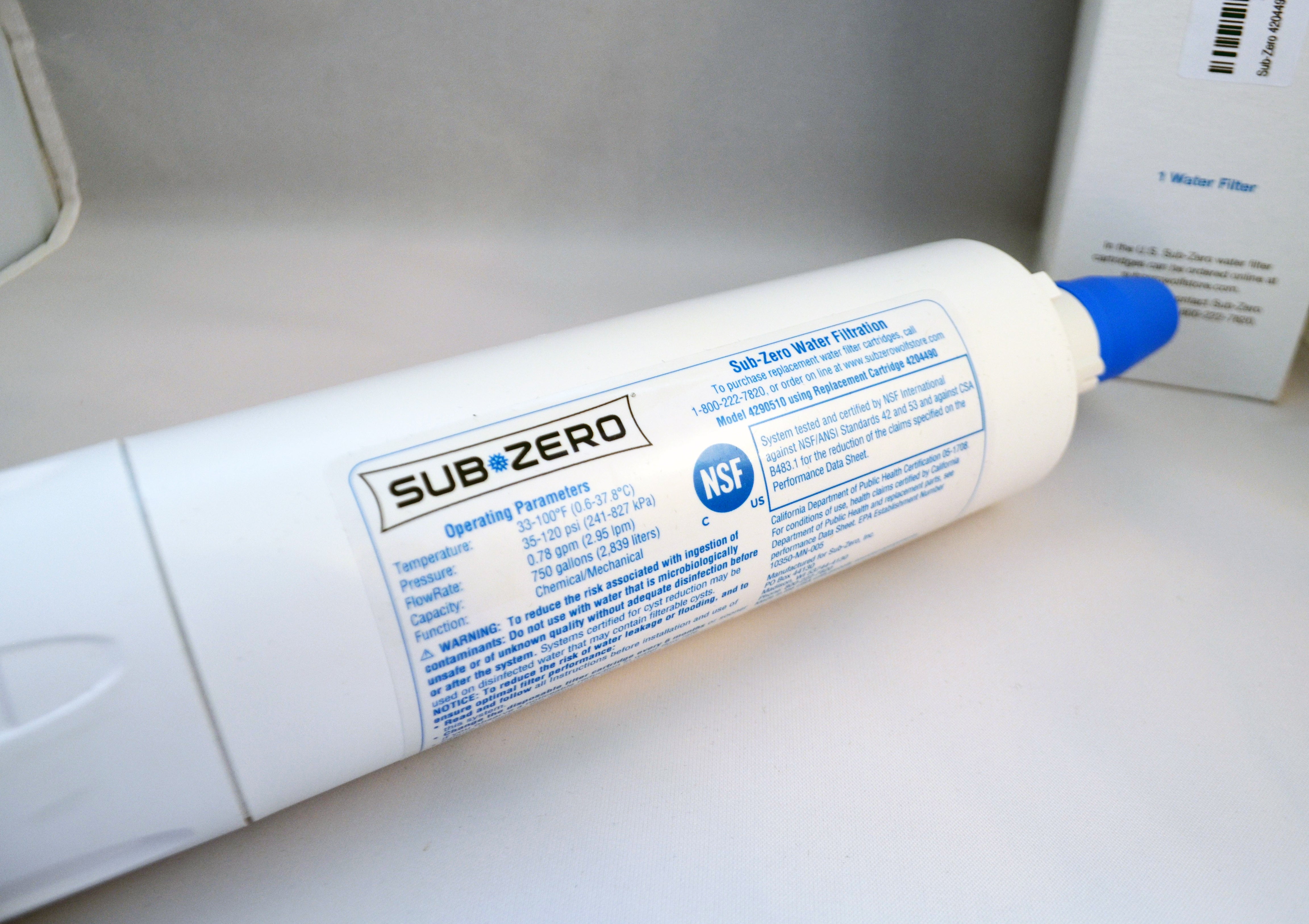 How to Replace a Sub-Zero 4204490 Water Filter